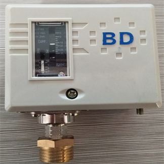 高、低壓保護(hù)裝置